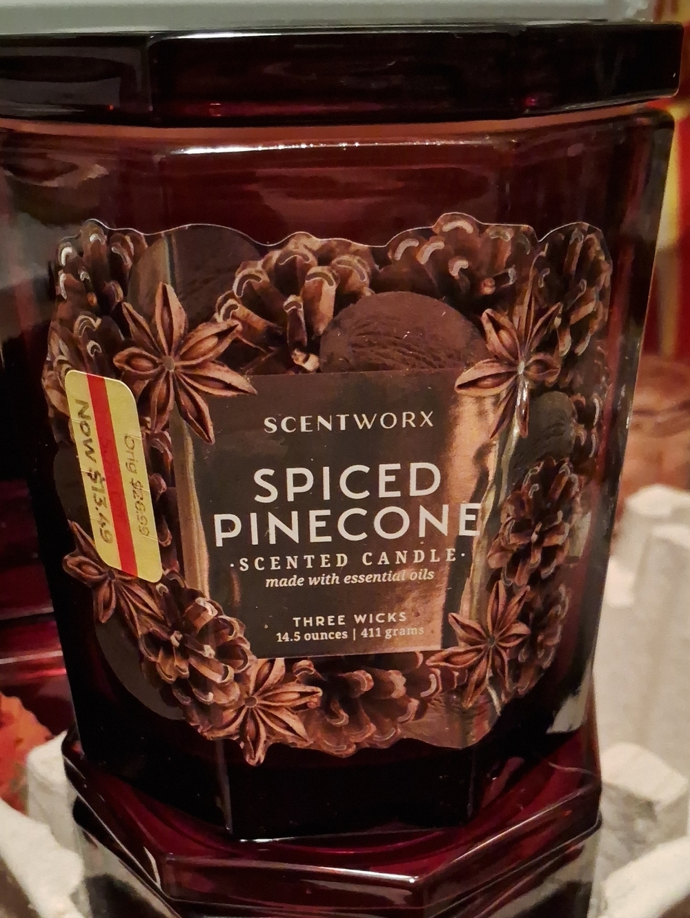 Spiced Pinecone Scented Candle — Deep Brown Jar